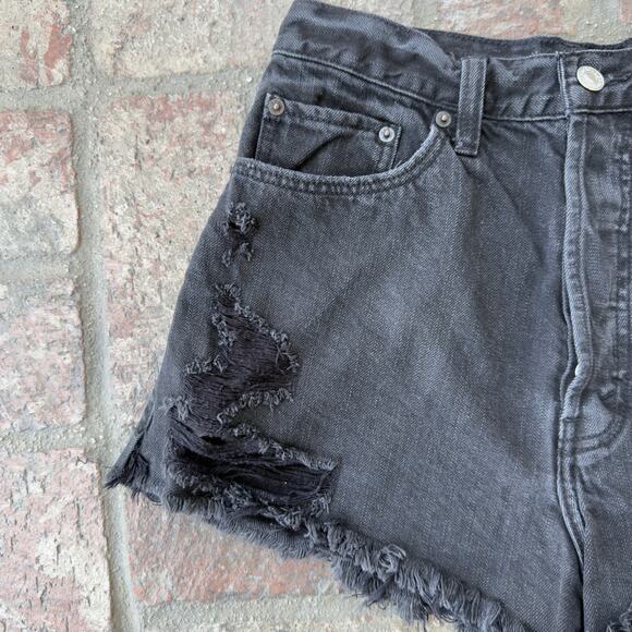 Abercrombie & Fitch Jean Shorts Denim Black Distressed 26 Raw Hem High Waist - Picture 2 of 9